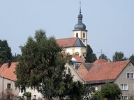 Blick auf Garstadt, im Hintergrund die St. Michael Kirche